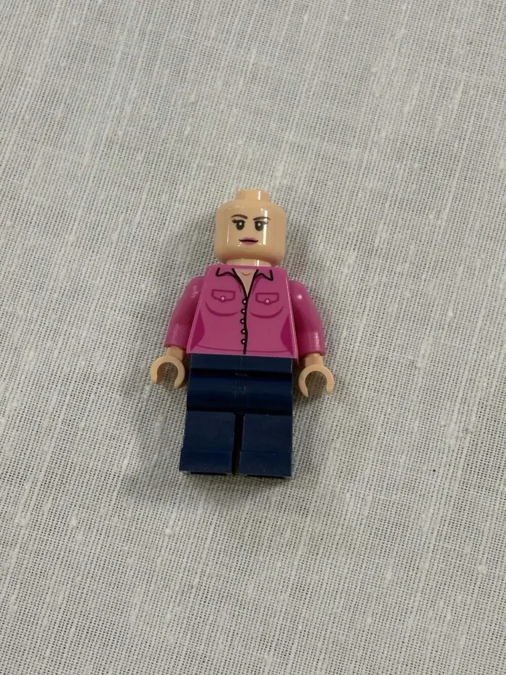 LEGO Big Bang Theory Penny Minifigure 2015 Idea 015